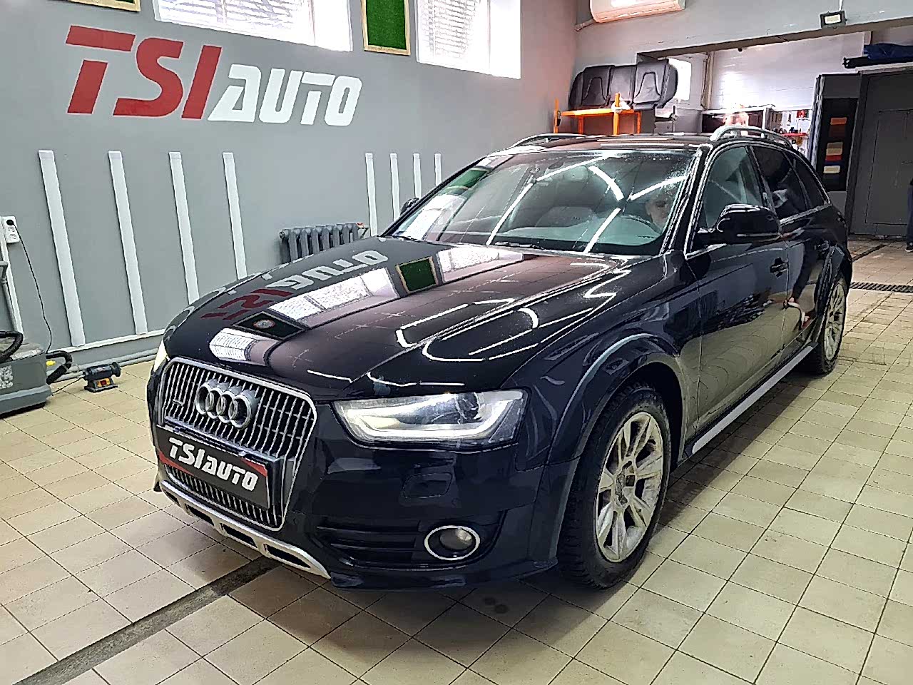 Шумоизоляция Audi A4 Allroad B8 в Алматы Шумоизоляция Audi A4 Allroad B8 в Алматы