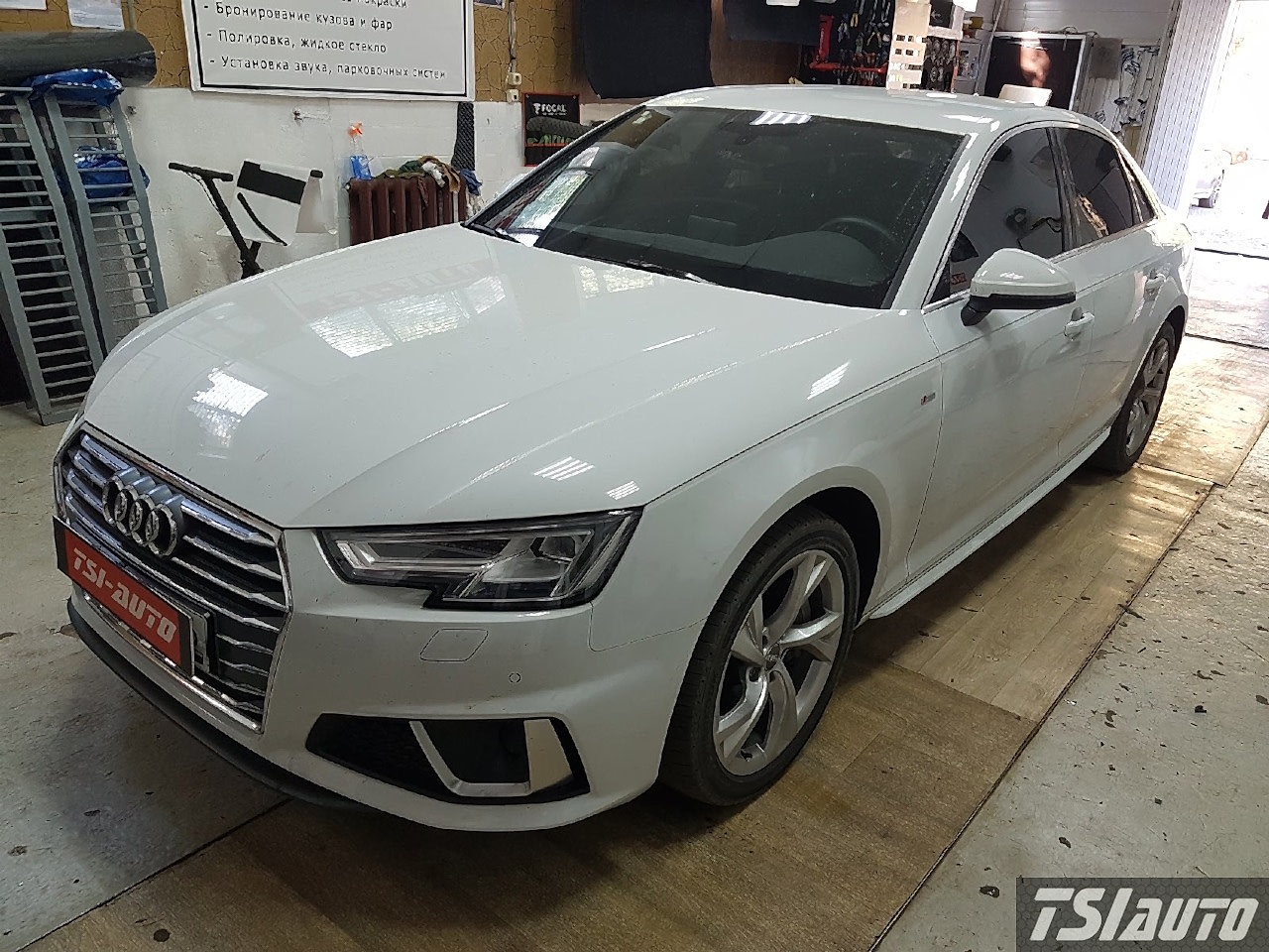 Правильная шумоизоляция Audi A4 B9 в Алматы Правильная шумоизоляция Audi A4 B9 в Алматы