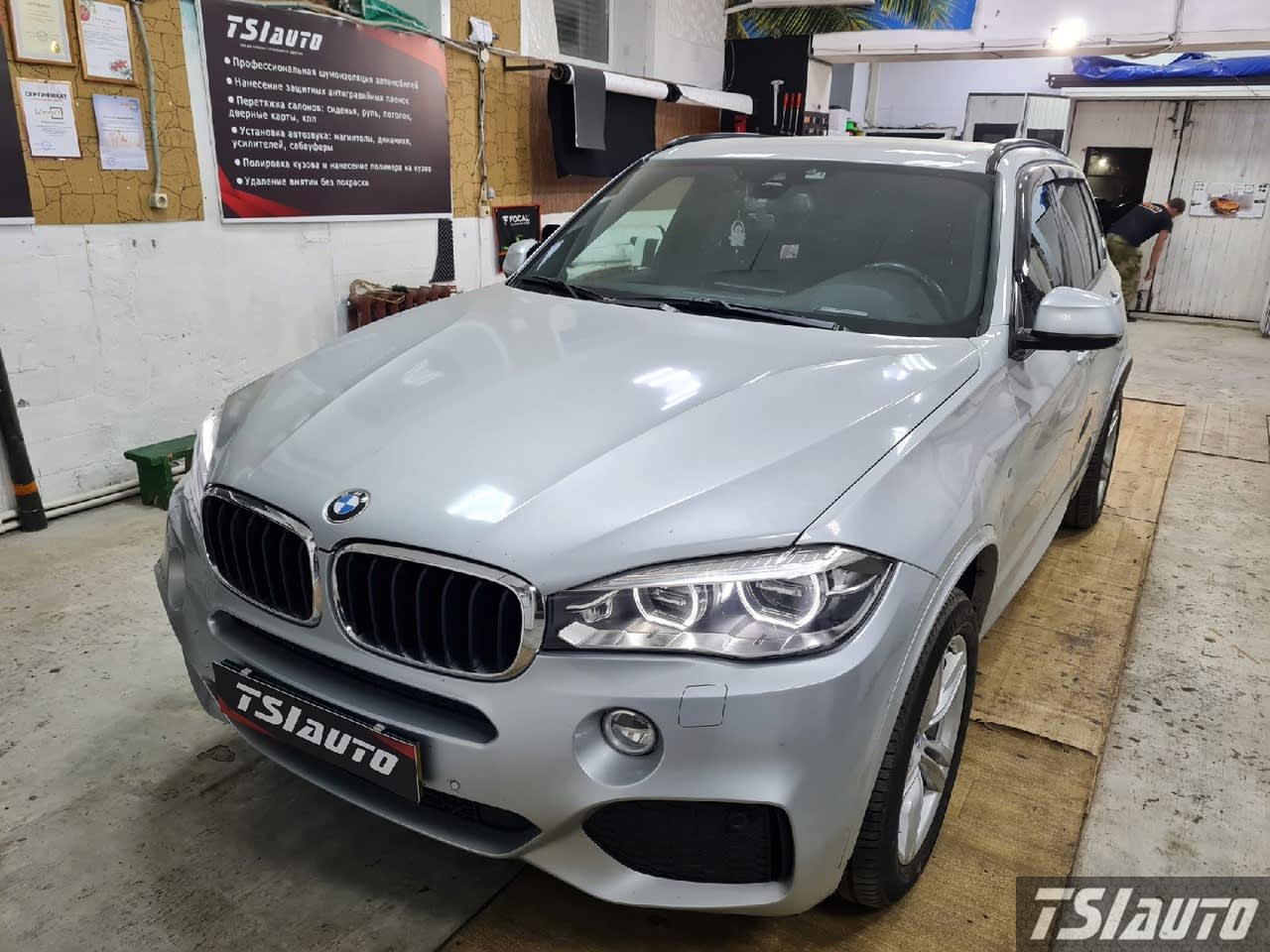 Правильная шумоизоляция BMW X5 (F15) в Алматы Правильная шумоизоляция BMW X5 (F15) в Алматы