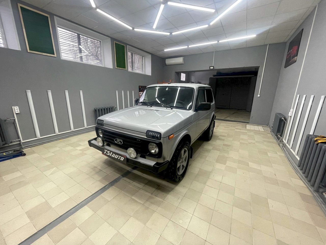 Шумоизоляция LADA Niva Legend 3 двери в Алматы Шумоизоляция LADA Niva Legend 3 двери в Алматы
