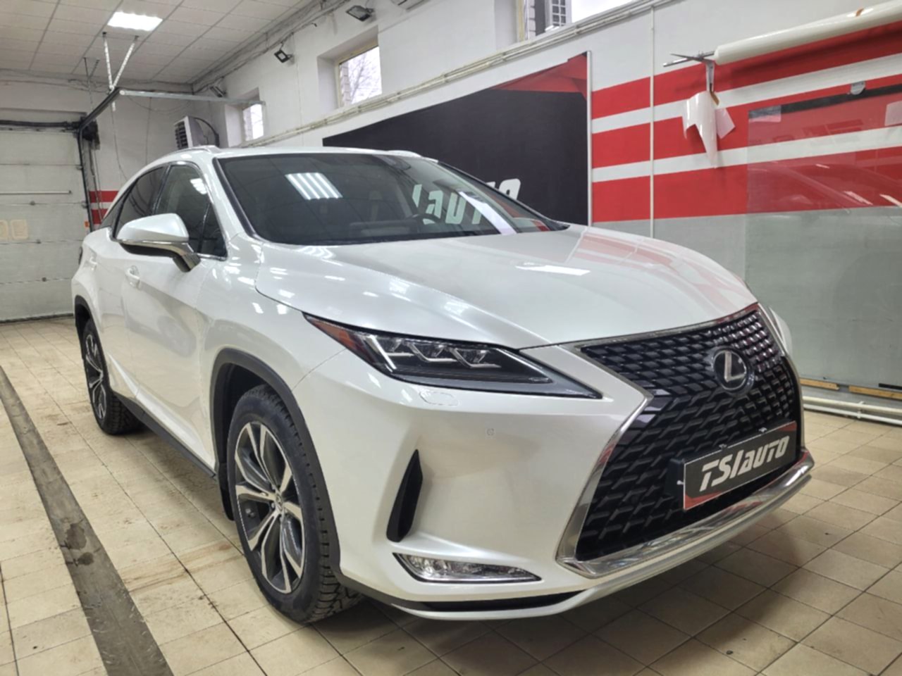 Шумоизоляция Lexus RX в Алматы максимальный пакет Шумоизоляция Lexus RX в Алматы максимальный пакет