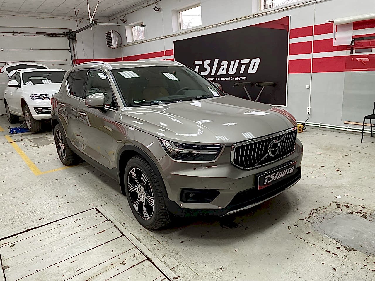 Шумоизоляция Volvo XC40 в Алматы Шумоизоляция Volvo XC40 в Алматы