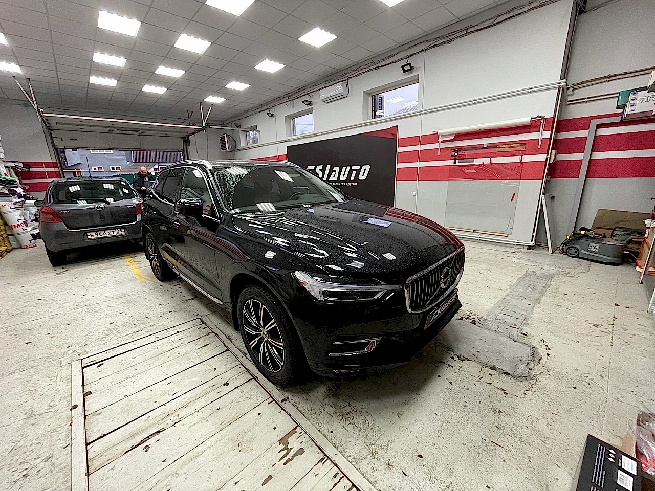 Шумоизоляция Volvo XC60 в Алматы Шумоизоляция Volvo XC60 в Алматы